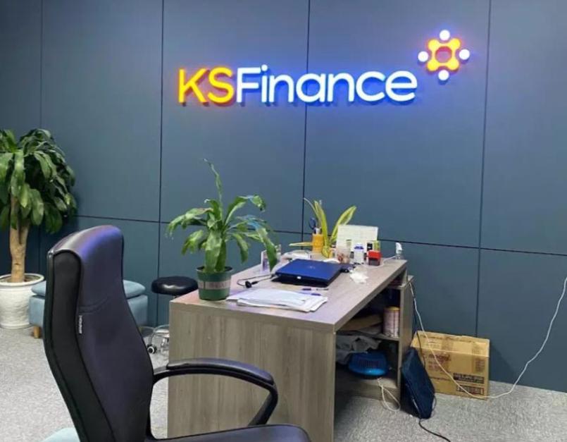 Giám đốc của KS Finance