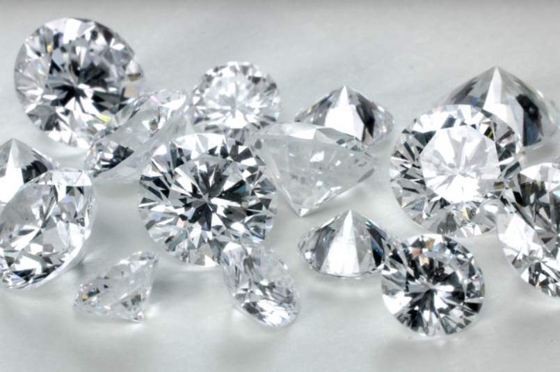 1 Carat kim cương bao nhiêu tiền?